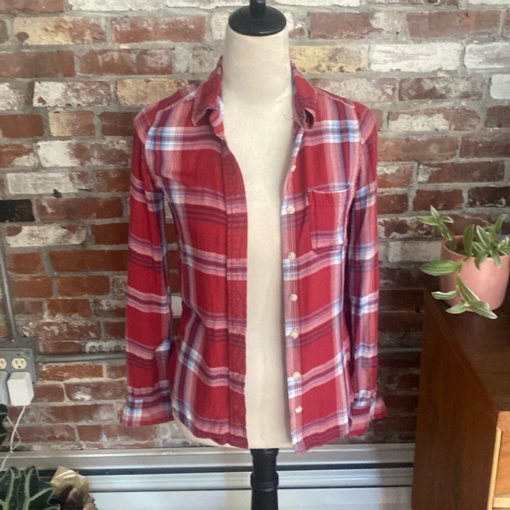 Mossimo Red White and Blue Plaid Long Sleeve Button Down Shirt Size XS